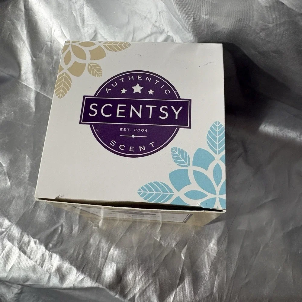NEW Scentsy Fragrance‎ Flower Oil Vanilla Bean Buttercream